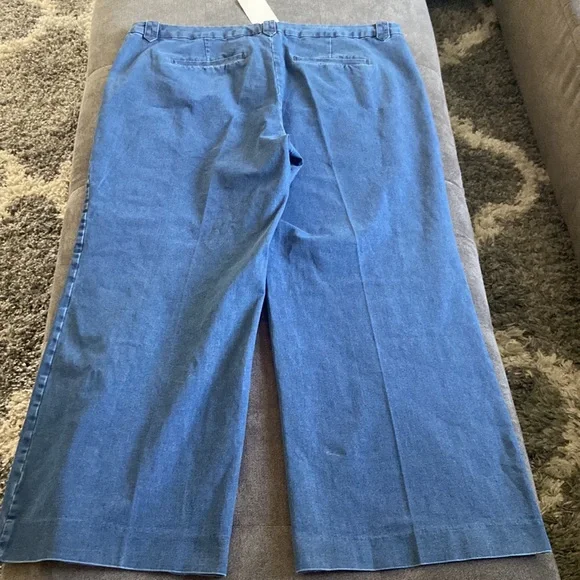 Isaac Mizrahi True Denim Wide Leg Jeans - Picture 3 of 8